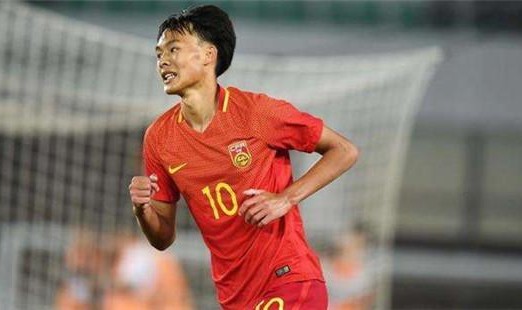  科隆青年队小将连跳三级入选国家队  